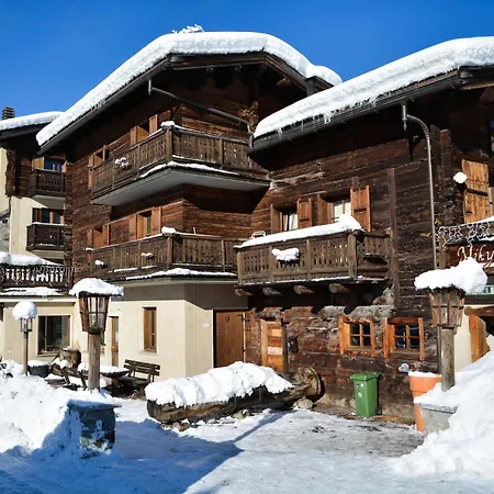 La Montanina ホテル リヴィーニョ
